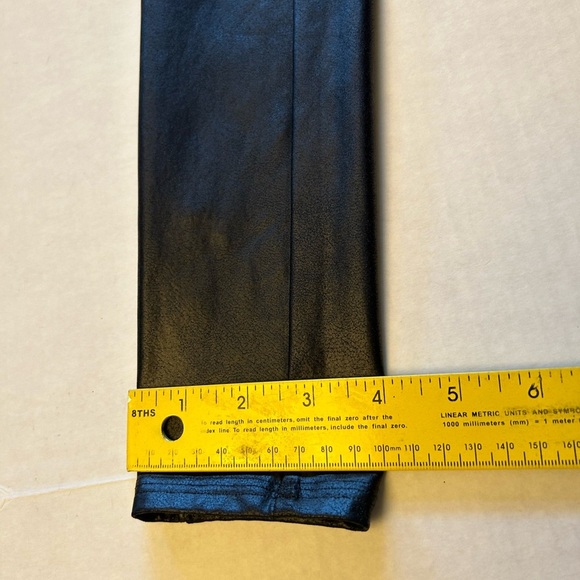 Spanx Faux leather black compression tummy shaping pants women’s Sz-S. W17 - Picture 9 of 9